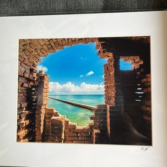 Dry tortuga looking towards Cuba photo - Picture 2 of 2